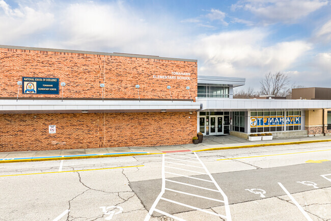 Tomahawk Elementary School