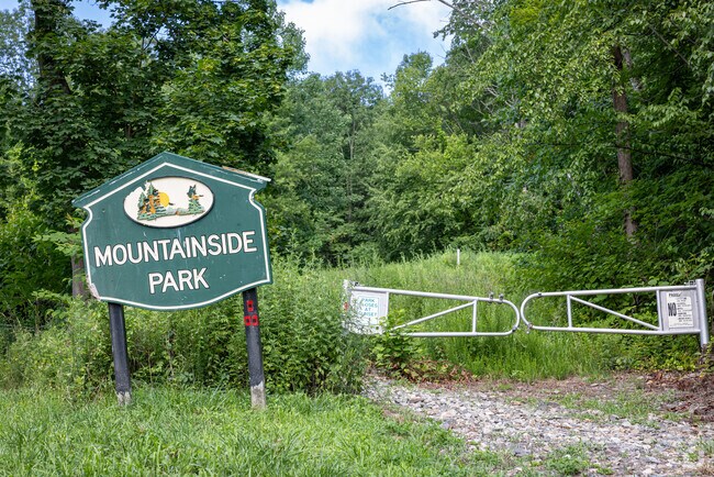 Mountainside Park in Riverdale, NJ offers scenic surroundings for outdoor activities and quiet relaxation.