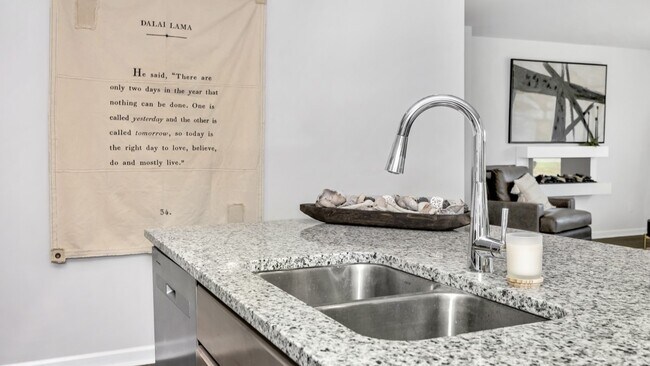 18883 Wicklow Cir, Athens, AL 35613 - photo 7