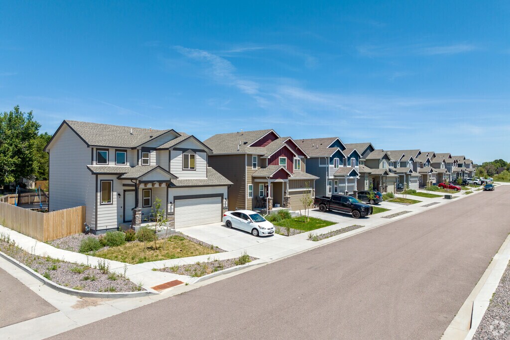 About Rustic Hills Schools, Demographics, Things to Do