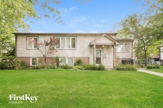 9002 Poplar Rd, Orland Park, IL 60462