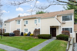 41 Harriman Woods Dr, Harriman, NY 10926