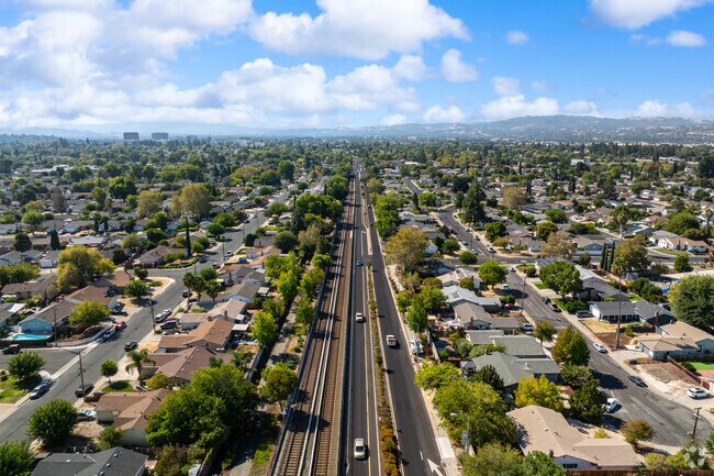 Travel smoothly along Port Chicago Highway, connecting Concord to surrounding cities.