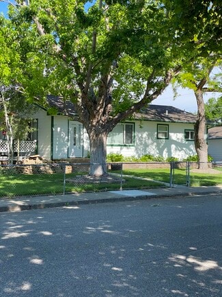 1006 25th St W, Billings, MT 59102