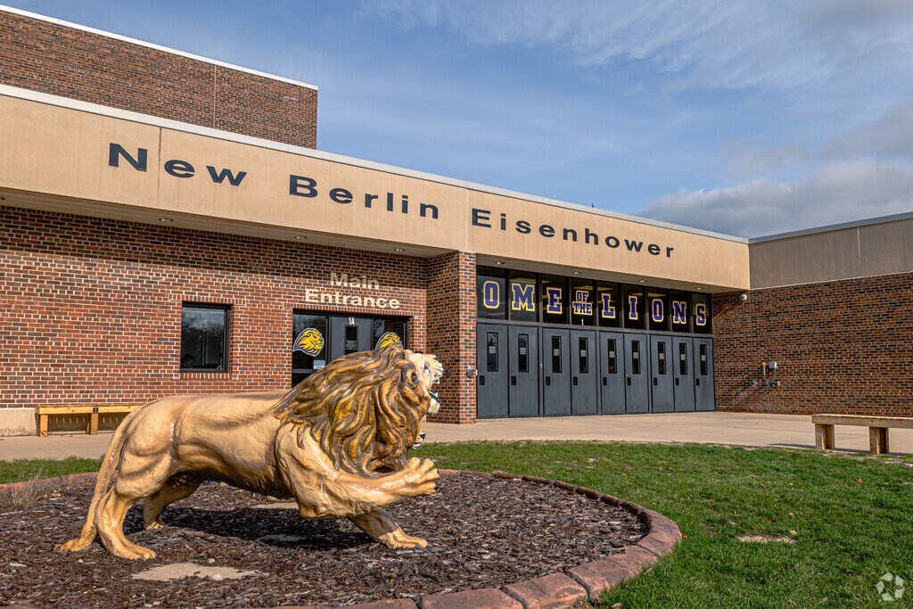 Eisenhower Middle/High School, Rankings & Reviews