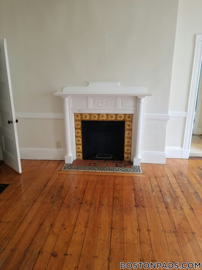 23 N Beacon St Unit 1, Boston, MA 02134