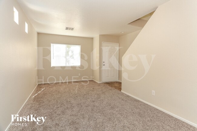 5260 Paradise Valley Ave, Las Vegas, NV 89156 - photo 3