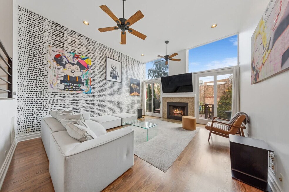 657 N Carpenter St unit ID1366495P, Chicago, IL 60642 - photo 1