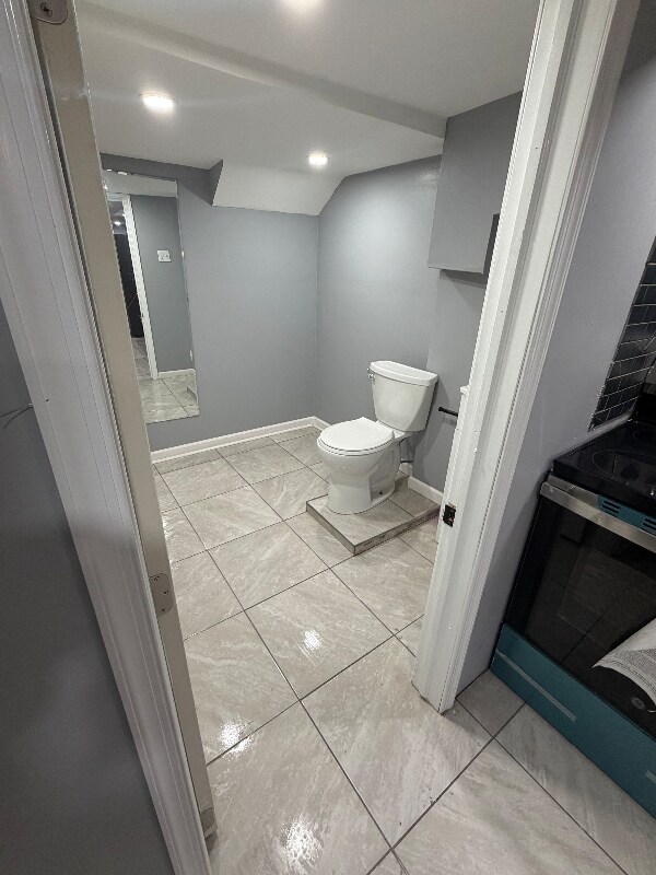 200 E Albanus St unit Base Unit, Philadelphia, PA 19120 - photo 4