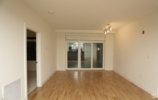 2br 2bath 980sf