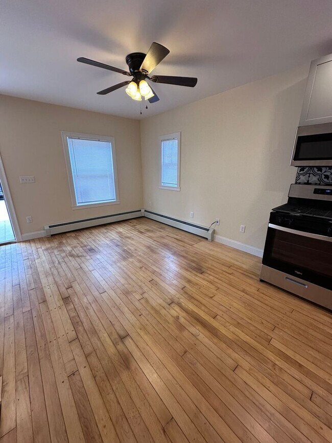 416 Pearl St unit 58 Campus, Burlington, VT 05401 - photo 3