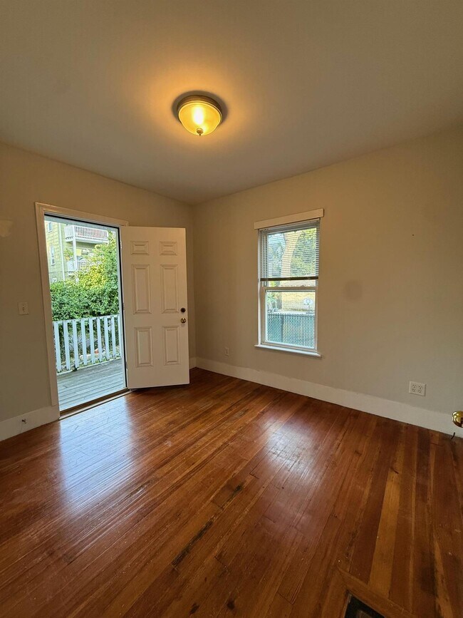 69 Raymond Ave unit 69, Somerville, MA 02144 - photo 4