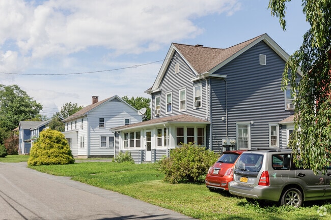 There are many well preserved older homes in Kerhonkson.