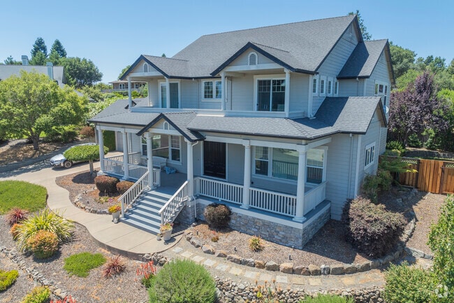 Penngrove is home to many beautiful craftsman new traditional style achitecture.