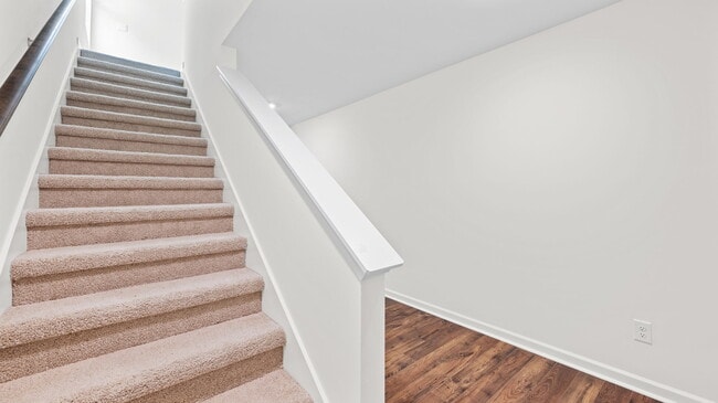 182 Evergreen Cir, Rossville, GA 30741 - photo 2