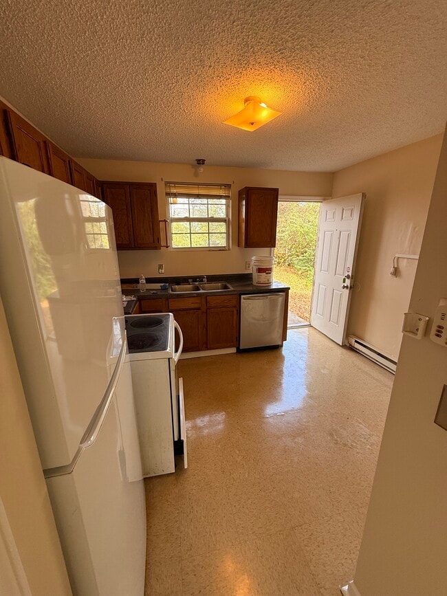 4114 Hunting Dr, Hermitage, TN 37076 - photo 3