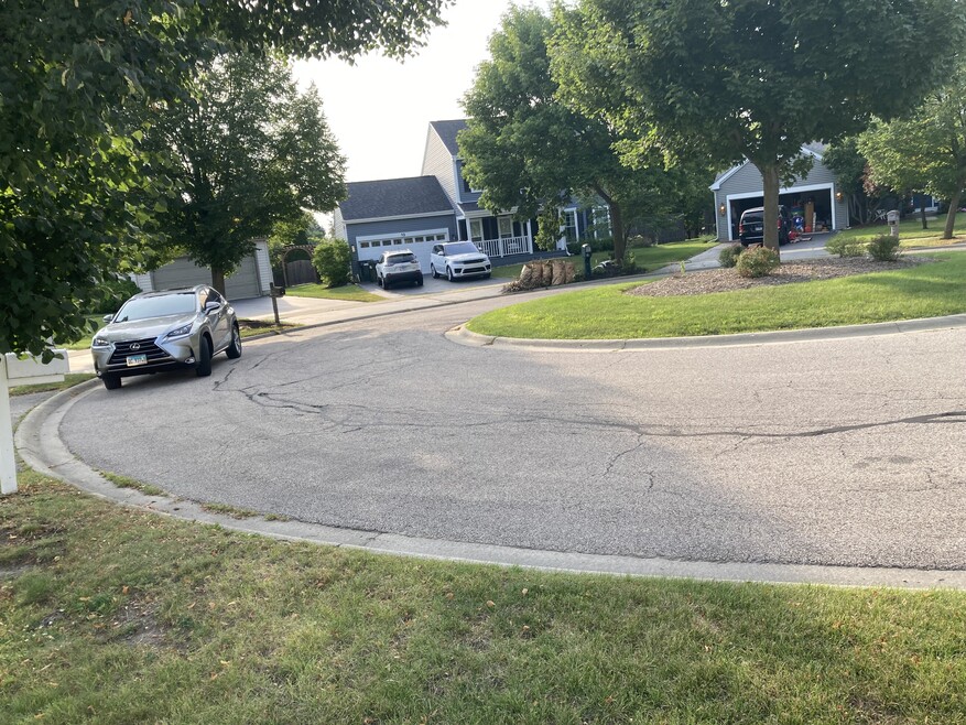 12 Gail Ct, Lake In the Hills, IL 60156 - photo 1