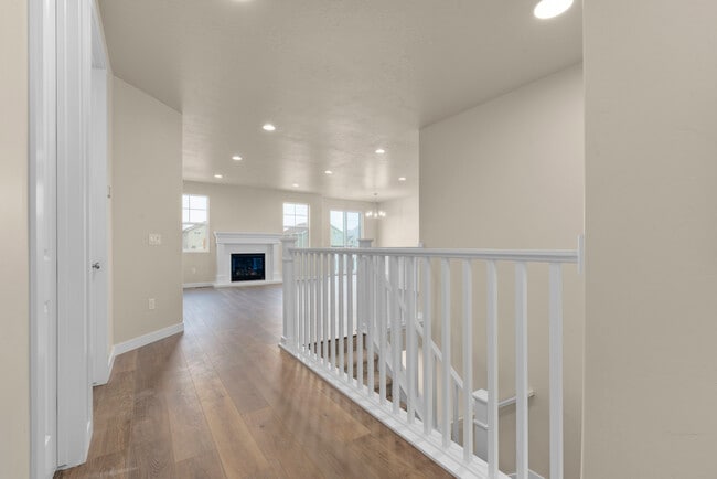 622 W Junegrass Ln, Stansbury Park, UT 84074 - photo 3