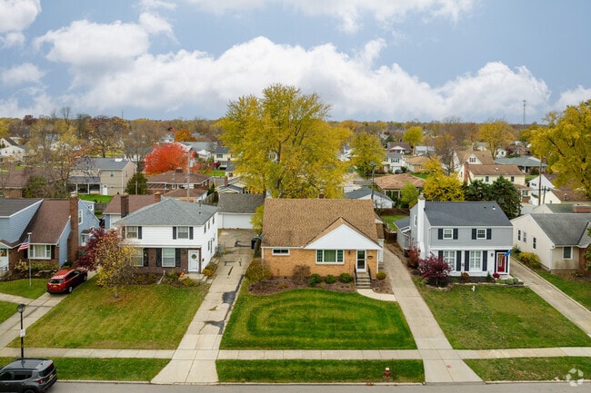 There is a large variety of homes to be found in  T Edison School.