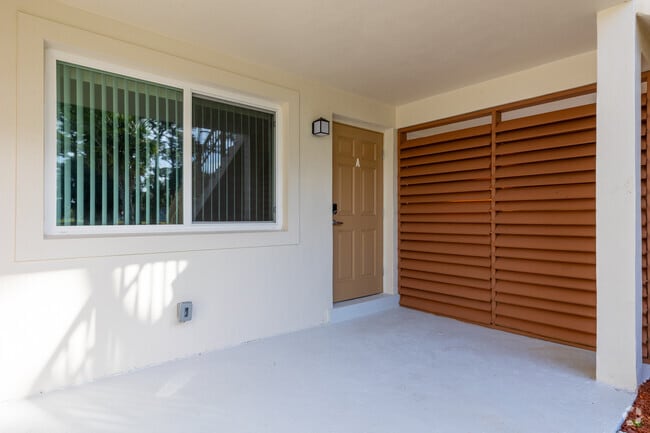 Private first floor patio