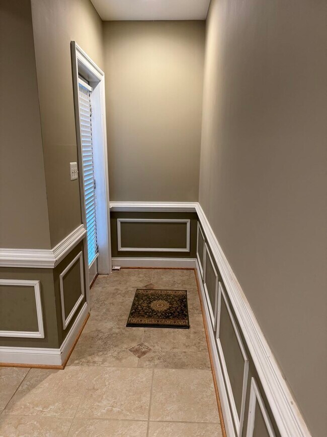 6608 Edsall Rd unit 1, Springfield, VA 22151 - photo 4