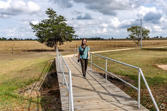 Locals like to unwind on quiet trails under big Texas skies.
