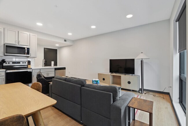 423 E Michigan St unit ID1032104P, Indianapolis, IN 46204 - photo 3