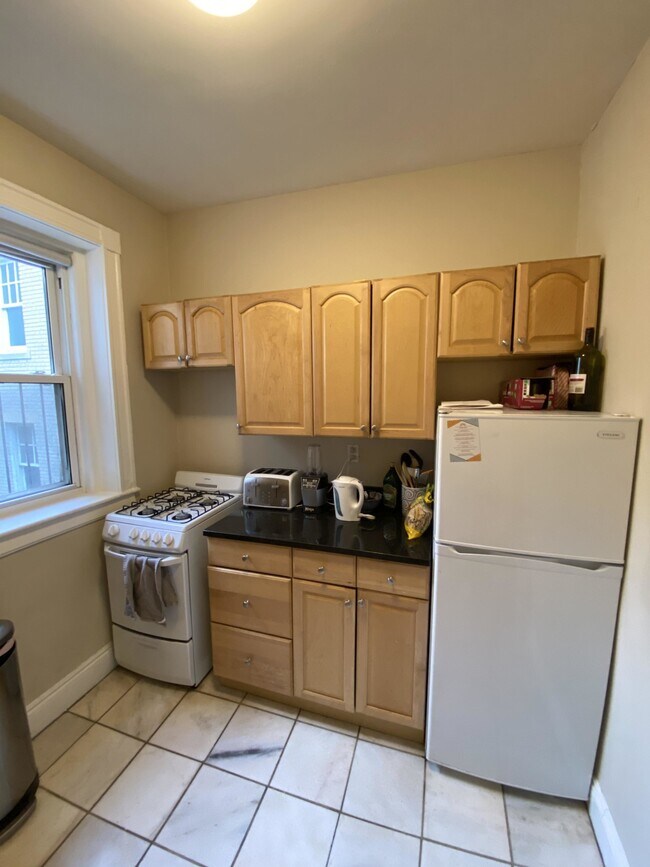 1197 Commonwealth Ave unit 14, Allston, MA 02134 - photo 4