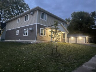 1008 E Madison St unit 2, Eau Claire, WI 54703 - photo 1