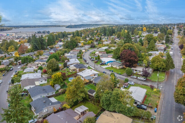 The Sunset neighborhood offers local community and Pacific Northwest beauty.
