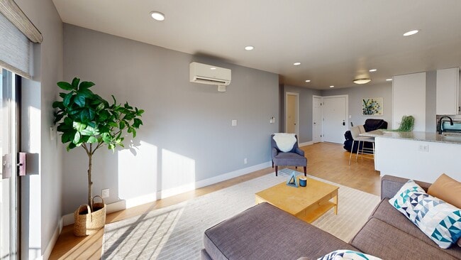 339 E 600 S unit 1412, Salt Lake City, UT 84111 - photo 3