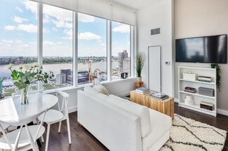 64 Box St Unit 7F, Brooklyn, NY 11222