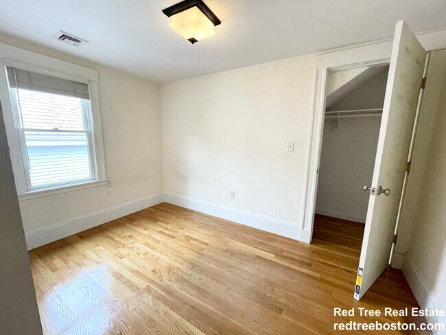 11 Sunset St unit 3, Roxbury Crossing, MA 02120 - photo 7
