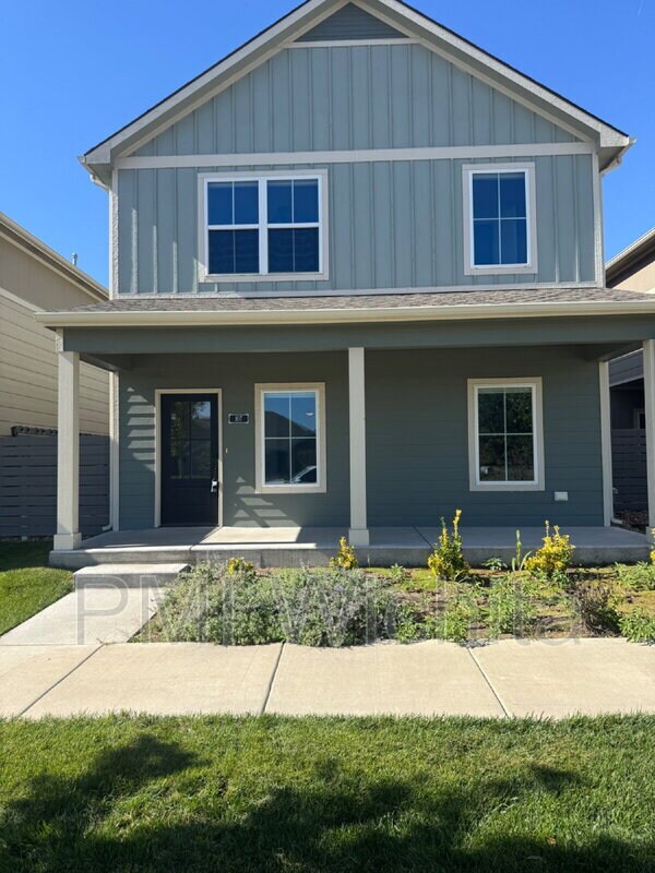 107 S Shay Rd, Andover, KS 67002