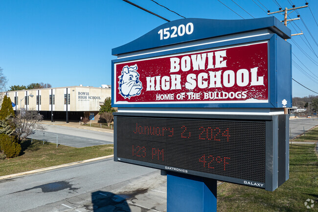 Bowie High School, Rankings & Reviews - Homes.com