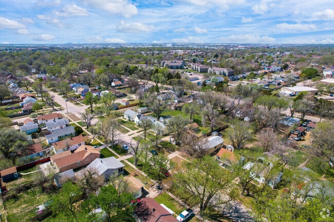 Sunflower’s gridded layout provides quick and easy access to different activities.