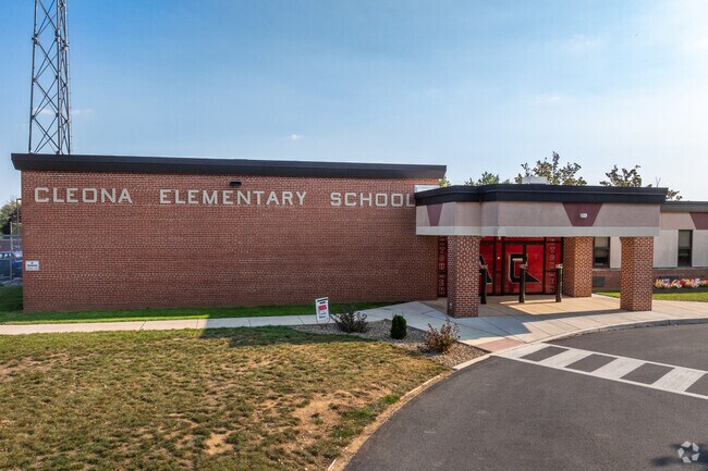 Cleona Elementary School welcomes K-2 learners in the Anneville-Cleona School District.