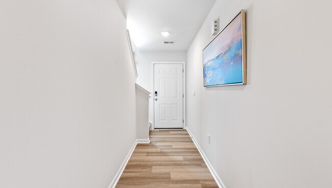 424 Silicon Dr, Greenville, SC 29605 - photo 4