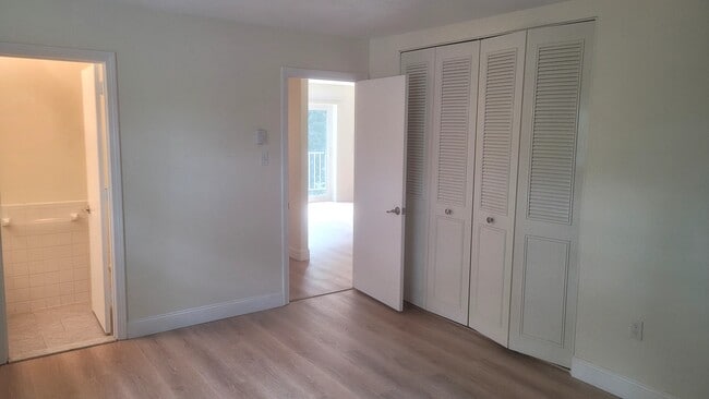 25 Greentree Ln unit 34, South Weymouth, MA 02190 - photo 4