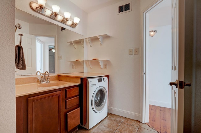 4306 Avenue A unit 106, Austin, TX 78751 - photo 7