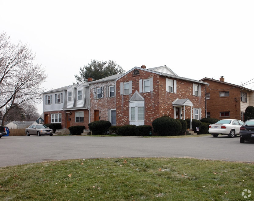 7035-7045 Paxton Rd, Youngstown, OH 44512 - photo 1