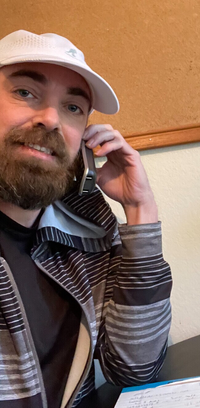 Agent Photo