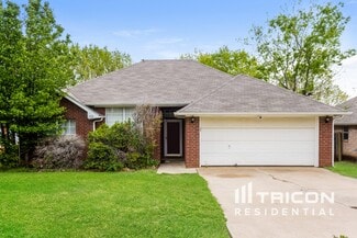 1008 Brittany Dr, Denton, TX 76209