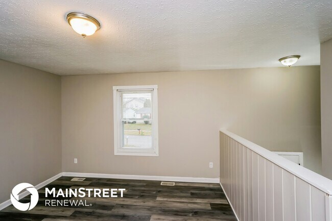 10509 Hillpark Dr, Louisville, KY 40229 - photo 5