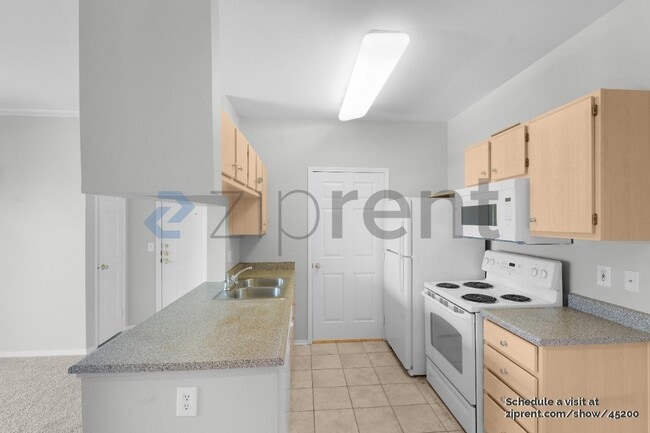 The Villages of the Galleria, Roseville, CA 95678 - photo 6