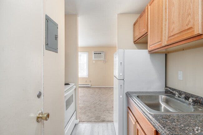 Studio - Kitchen