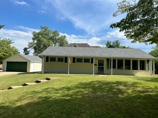 25 Cascade Terrace, Burlington, IA 52601