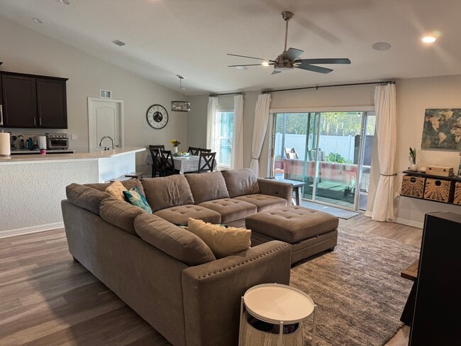 244 Whispering Oaks Way, Auburndale, FL 33823 - photo 5