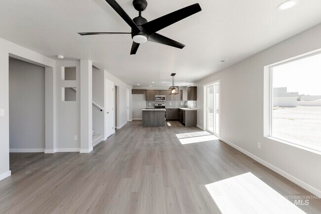 1092 Ellis River Ave, Middleton, ID 83644 - photo 5