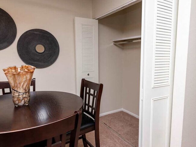 Hamilton Trace, Okemos, MI 48864 - photo 5